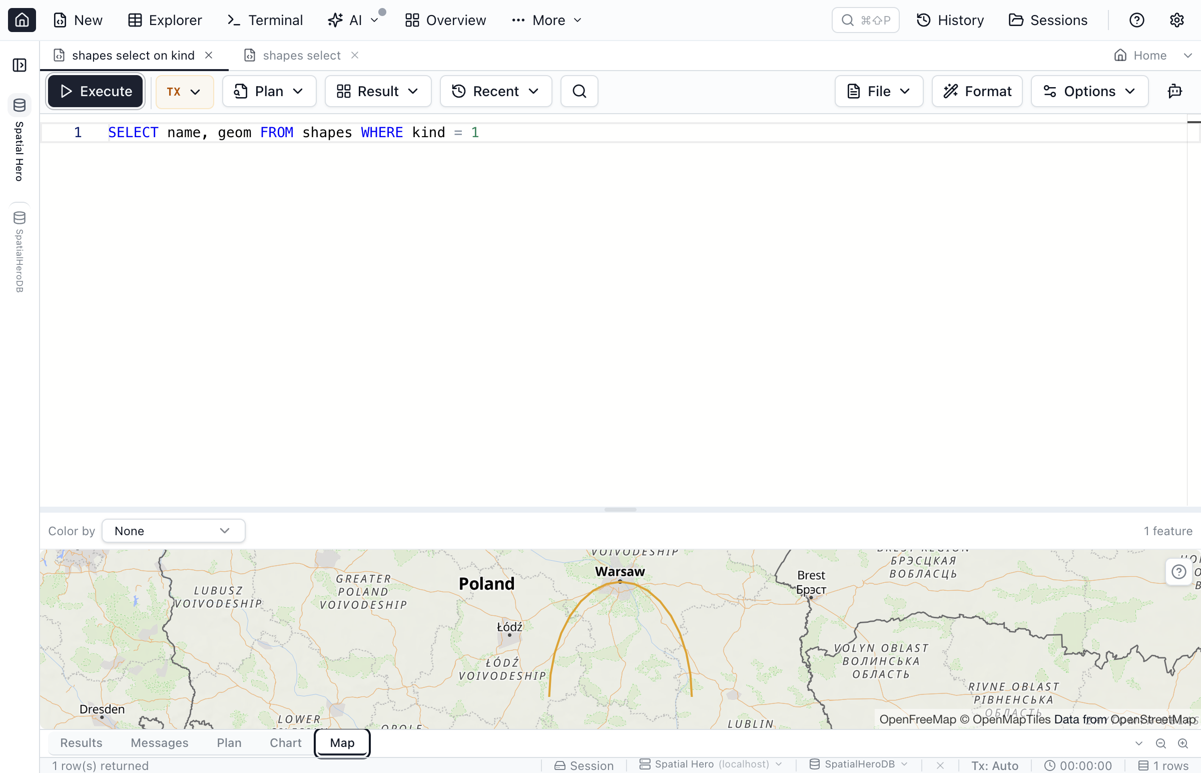 Jam SQL Studio rendering a curved geometry as a smooth arc on the map with an 'arc approximated for display' hint, while Copy WKT preserves the exact CircularString